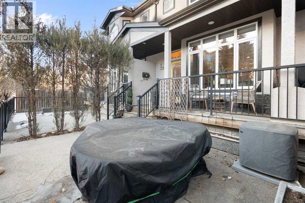 Single Family House for Sale in    Avenue SW Windsor Park Calgary 