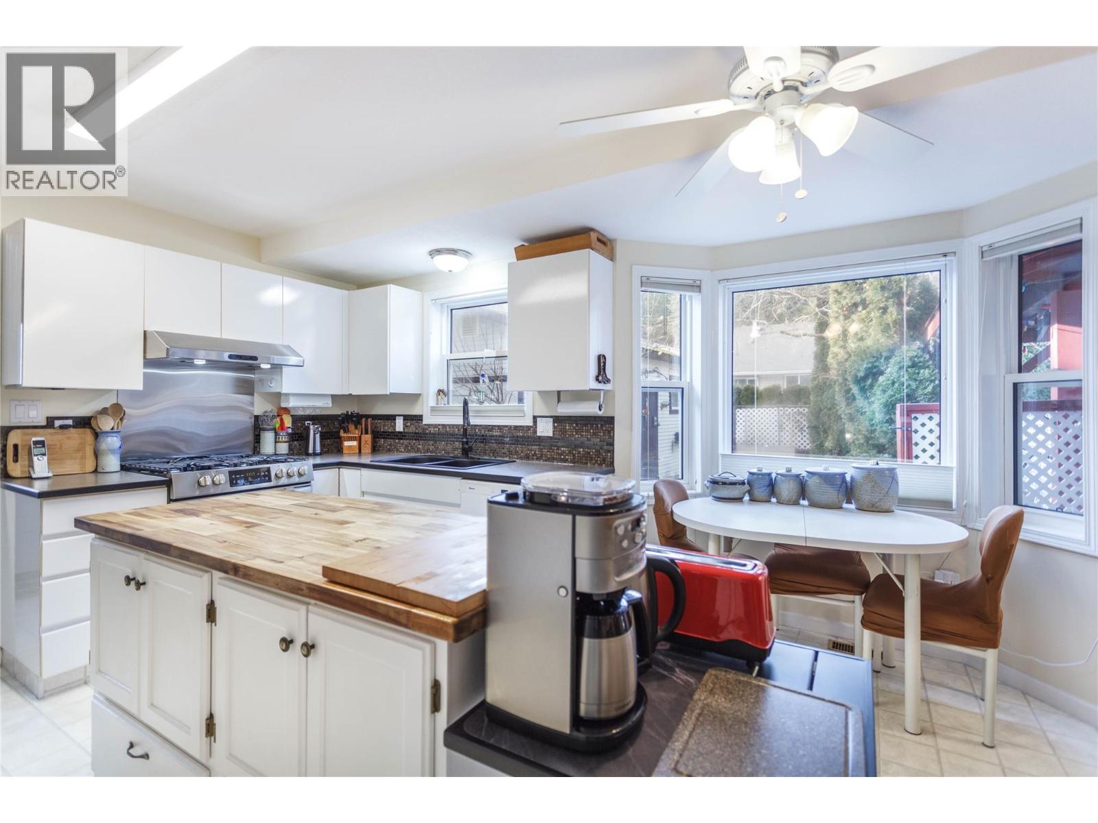 2094 Saddleview Avenue, Lumby