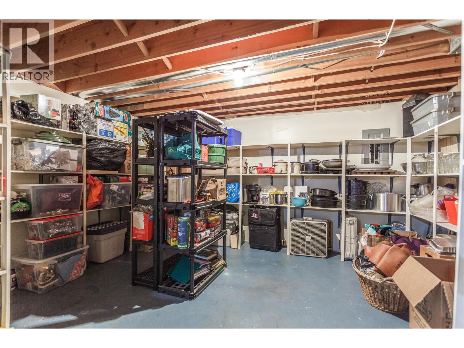 2094 Saddleview Avenue, Lumby