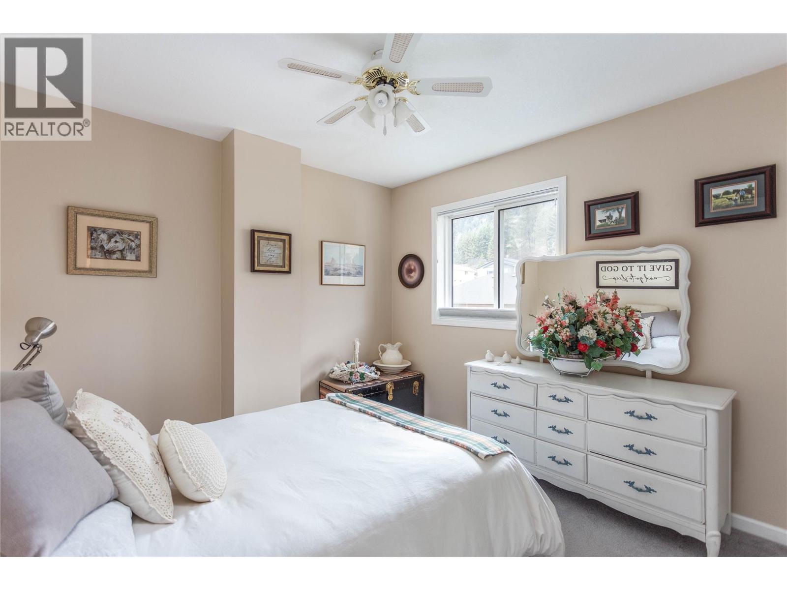 2094 Saddleview Avenue, Lumby