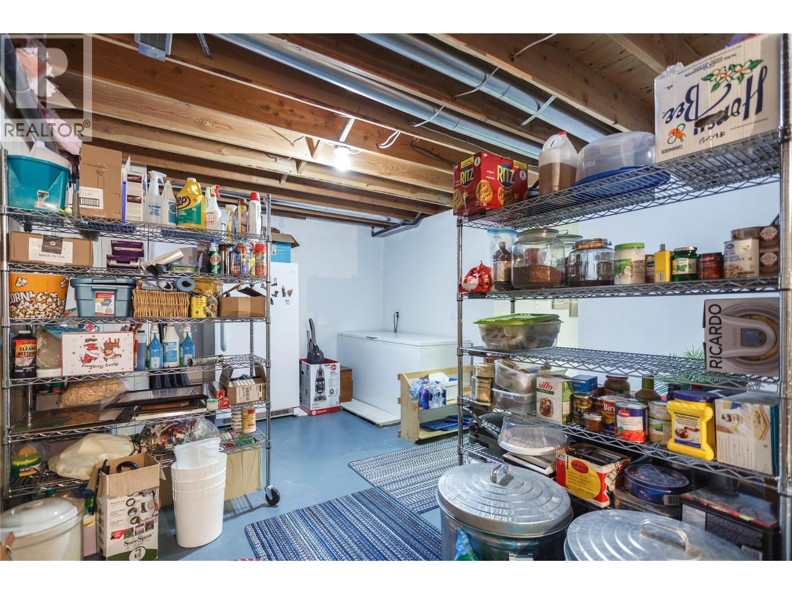 2094 Saddleview Avenue, Lumby