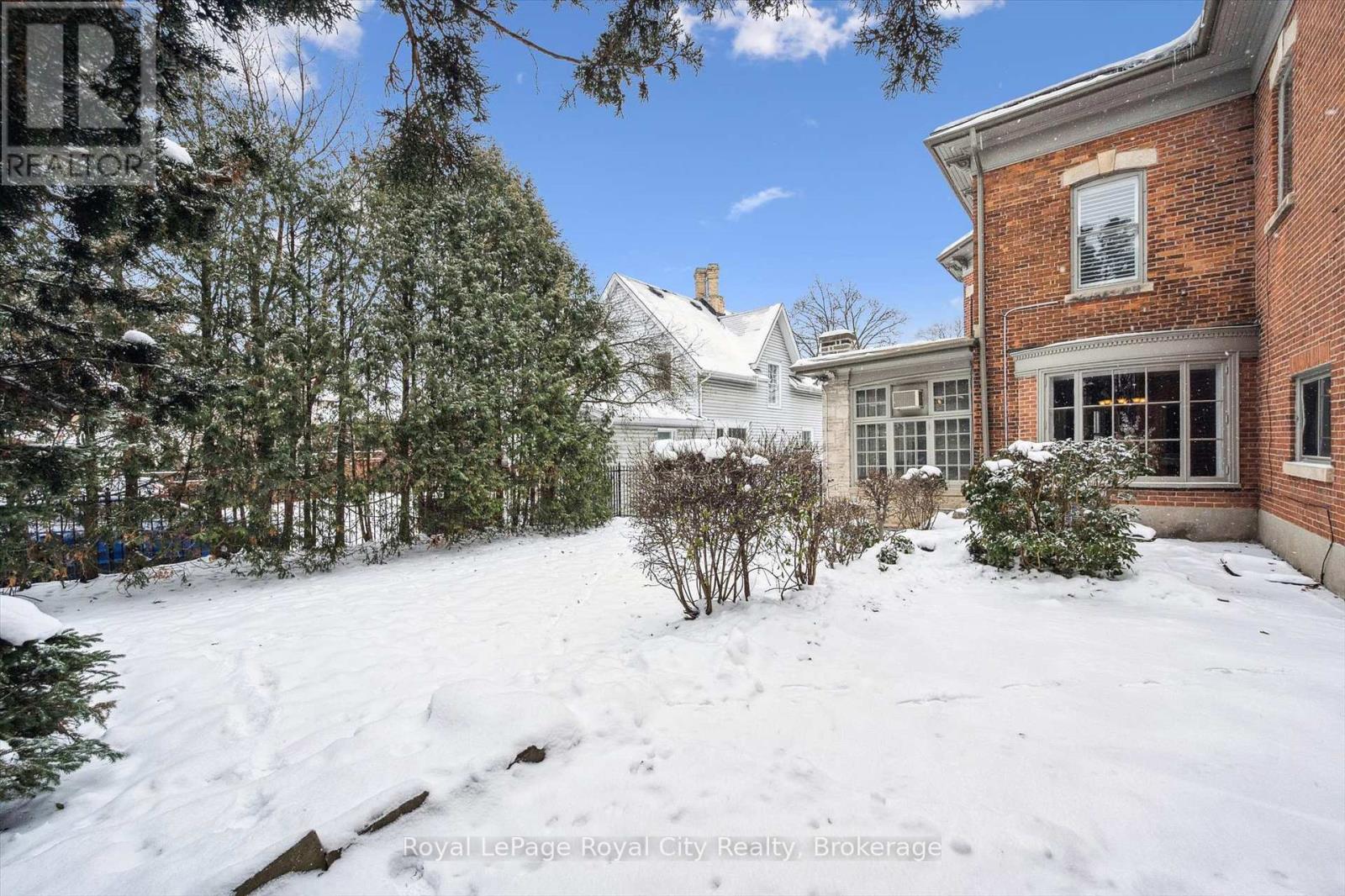 143 NORFOLK STREET, Guelph (Downtown), Ontario