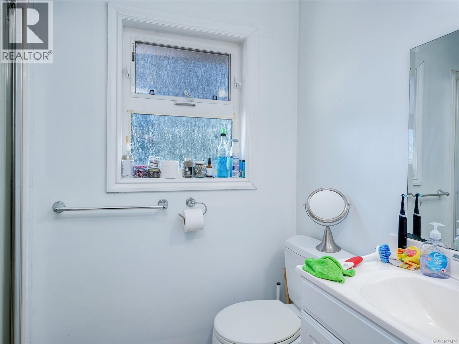 269 Glenairlie Dr, View Royal