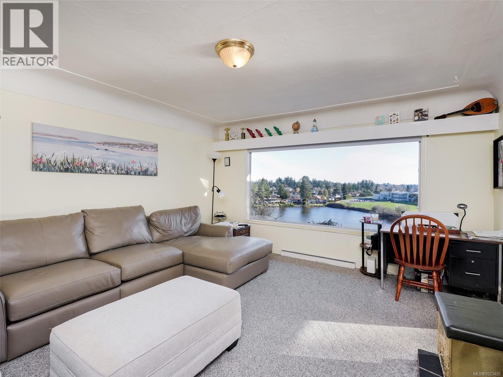 269 Glenairlie Dr, View Royal