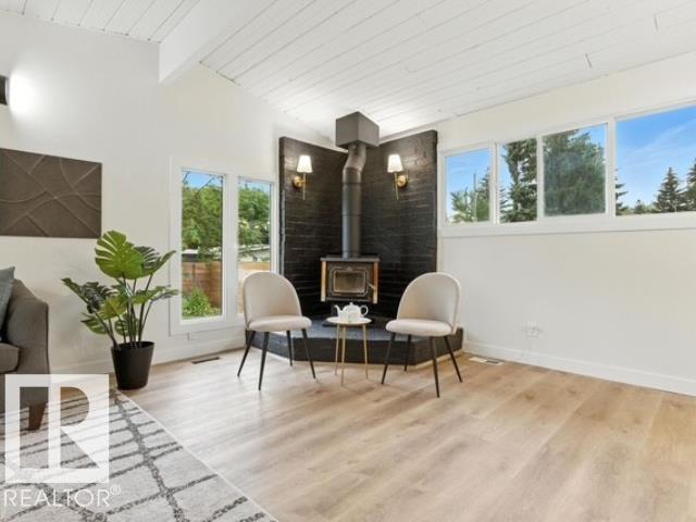 1 SYLVAN DR, St. Albert