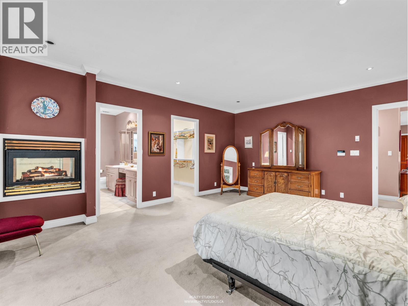 563 ESQUIMALT AVENUE, West Vancouver