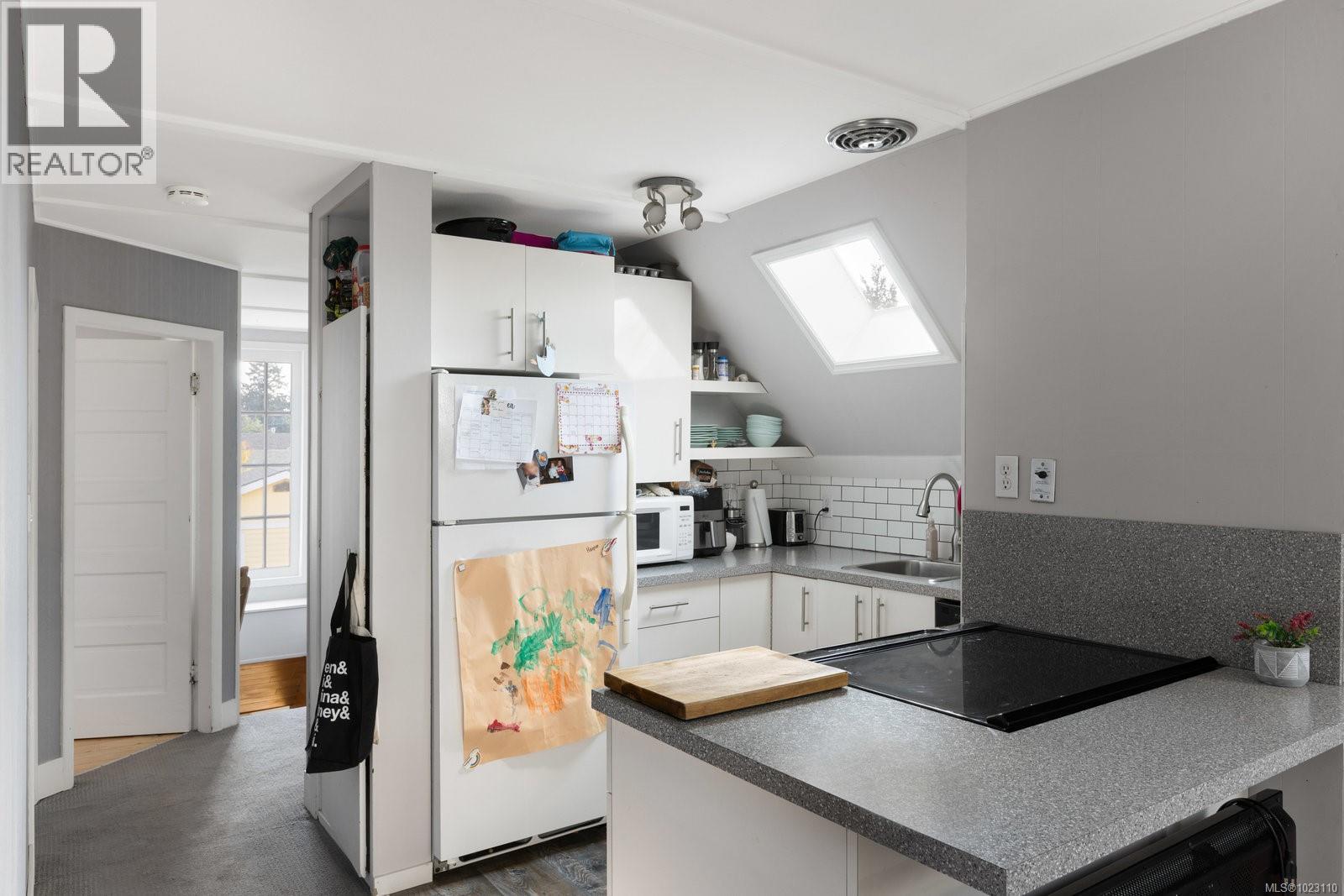  2393 Eastdowne Road, Oak Bay