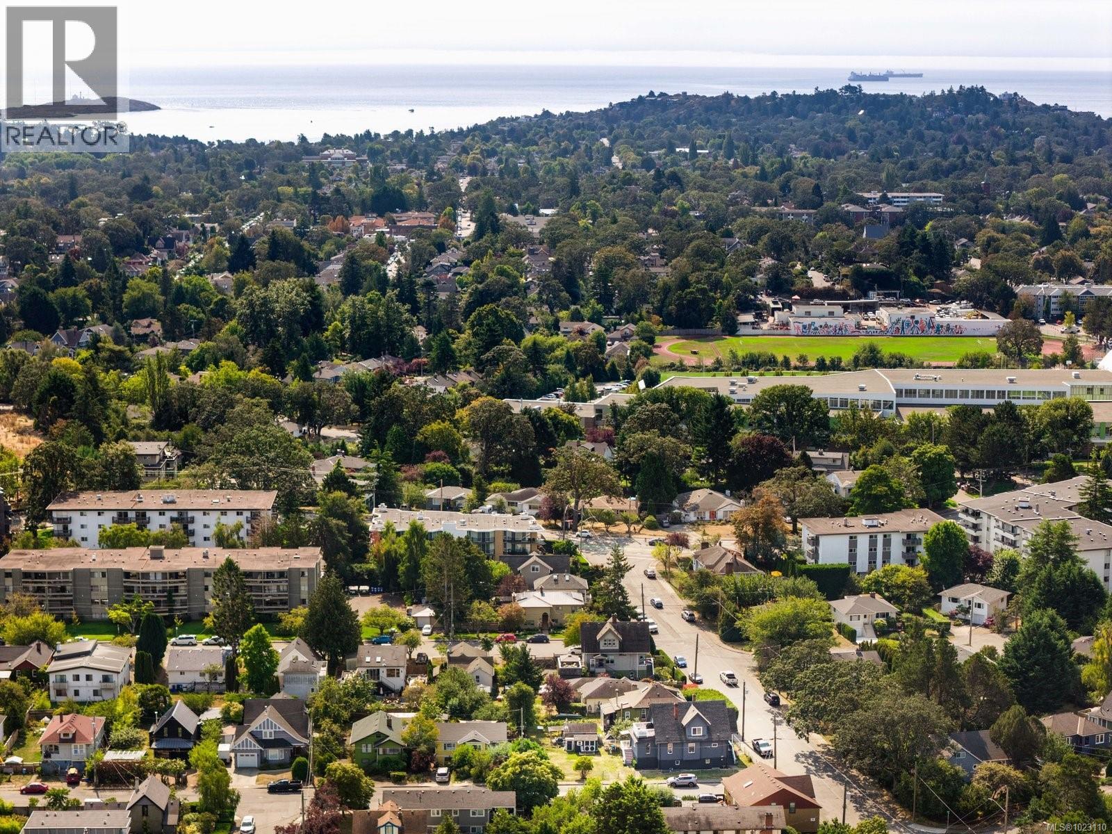  2393 Eastdowne Road, Oak Bay