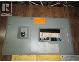 250 1st Avenue W, Bengough, SK S0C0K0 Photo 21