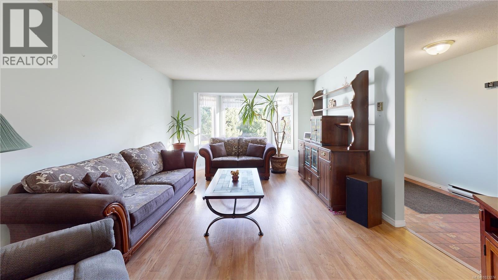 315 Peacock St, Parksville