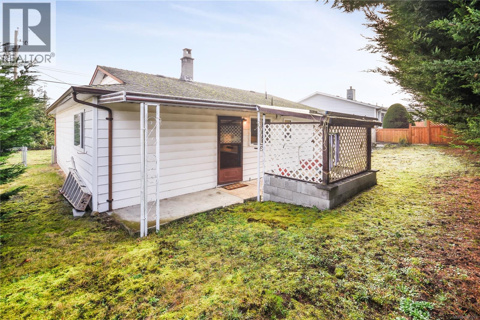 315 Peacock St, Parksville