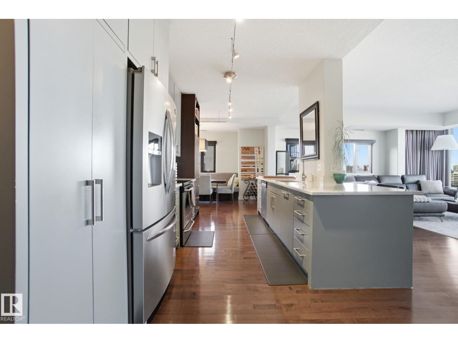 #1102 10319 111 ST NW, Edmonton