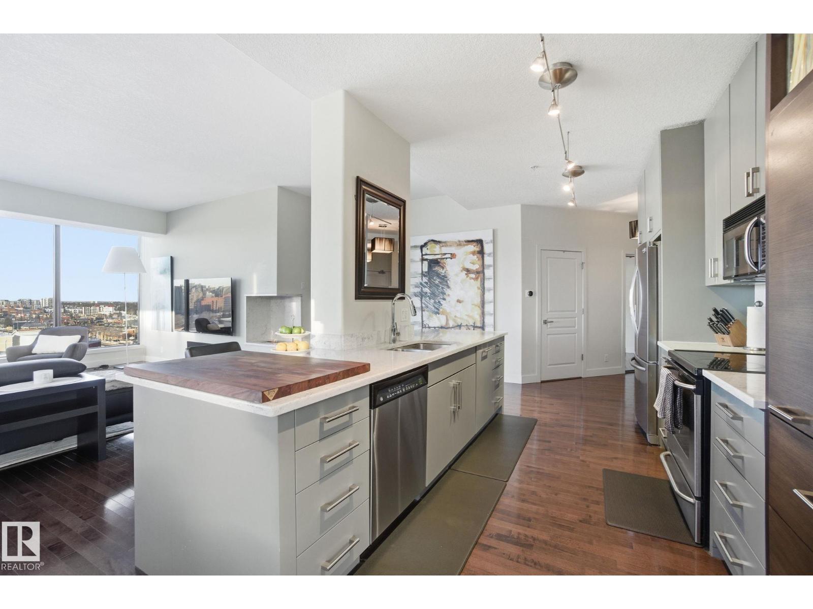 #1102 10319 111 ST NW, Edmonton