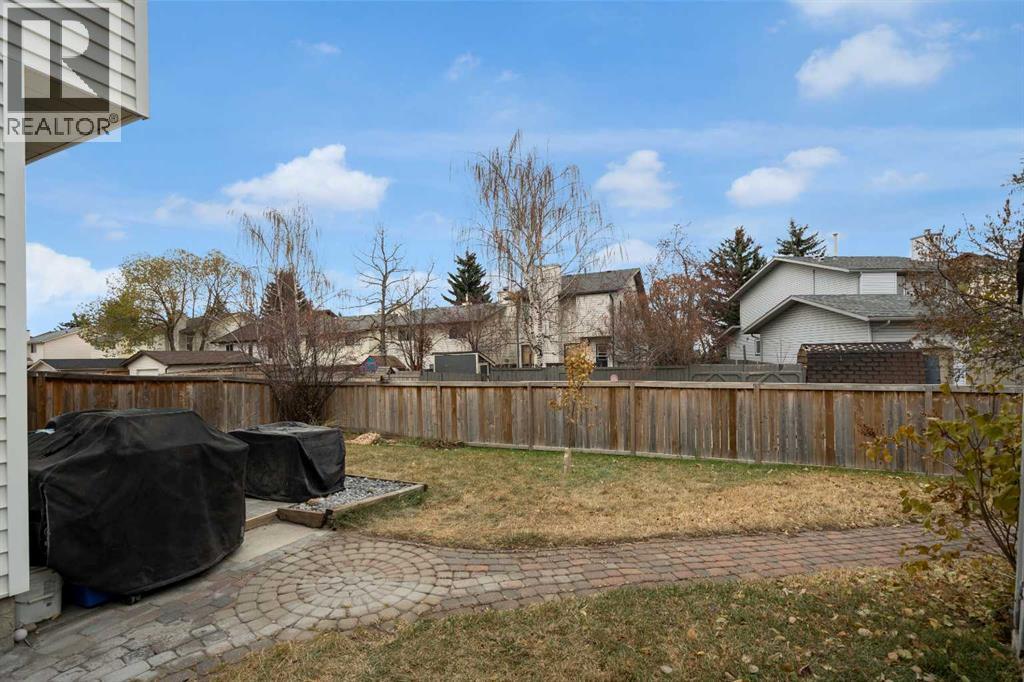 Single Family House for Sale in  Woodglen Close SW Woodbine Calgary 