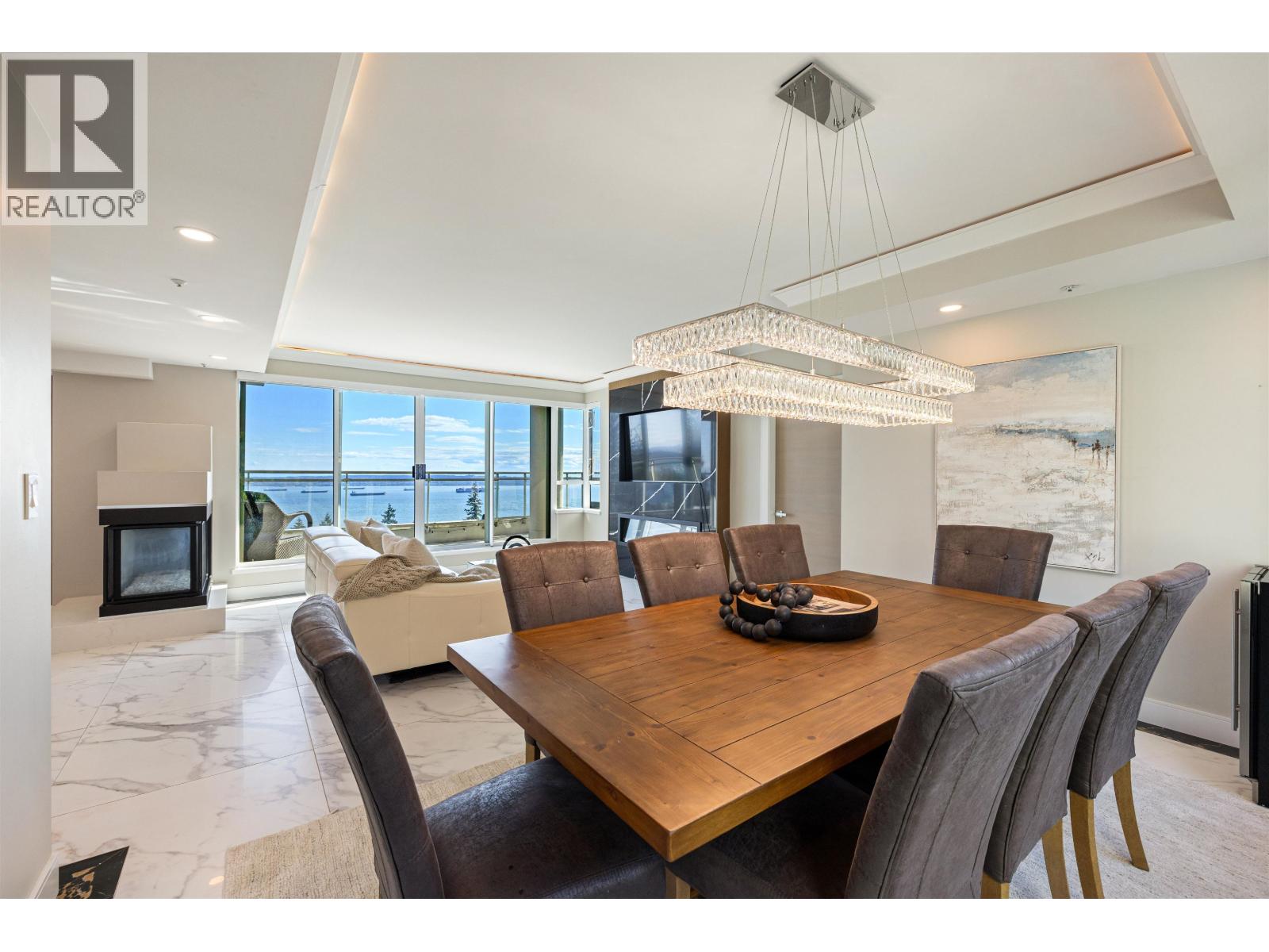 701 3105 DEER RIDGE DRIVE, West Vancouver