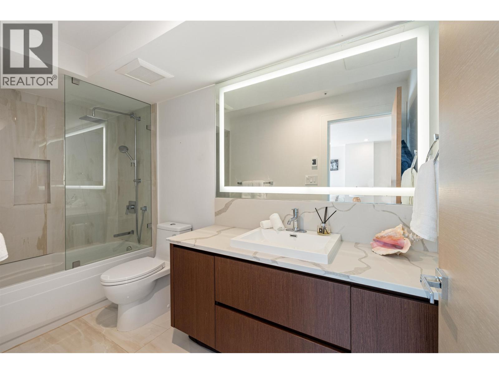 701 3105 DEER RIDGE DRIVE, West Vancouver