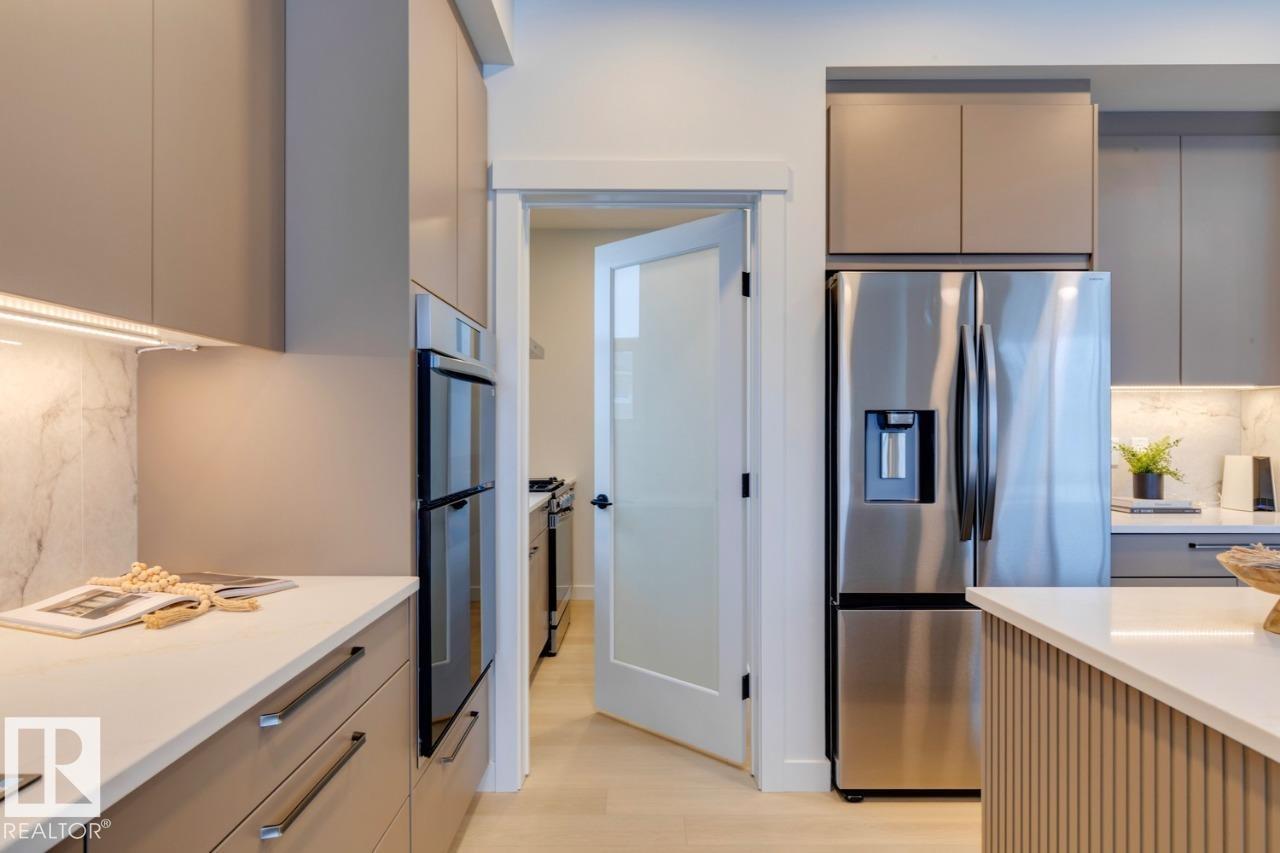 3280 Chernowski WY SW, Edmonton