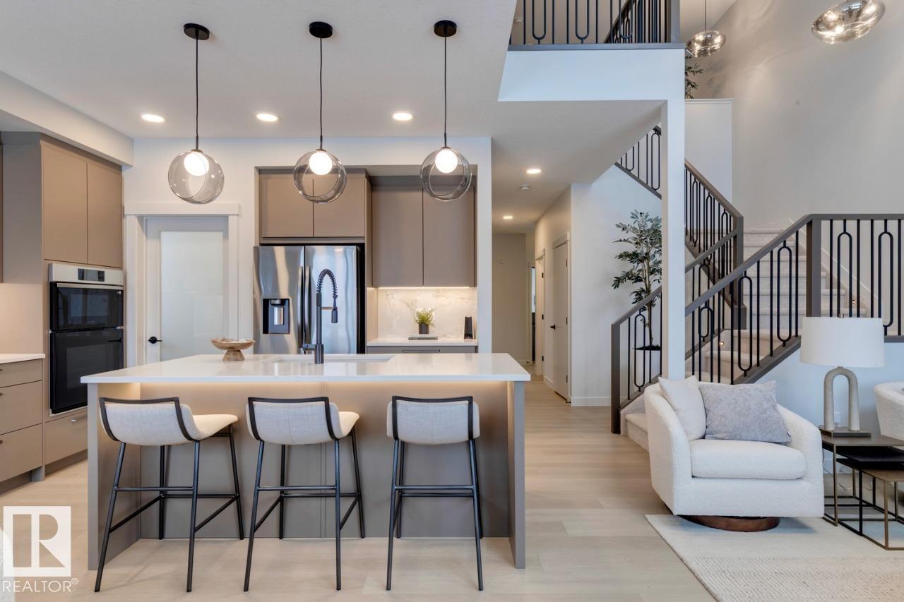 3280 Chernowski WY SW, Edmonton