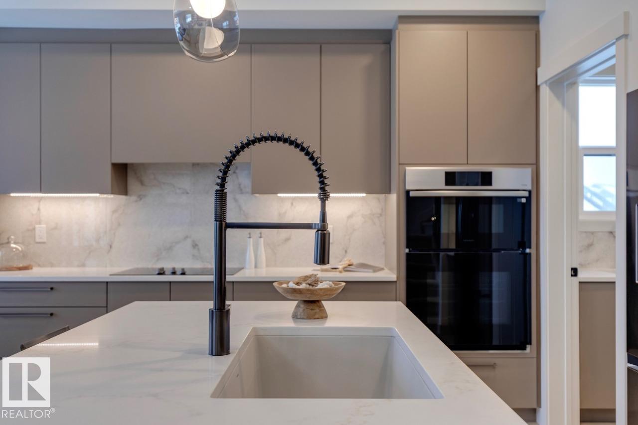 3280 Chernowski WY SW, Edmonton