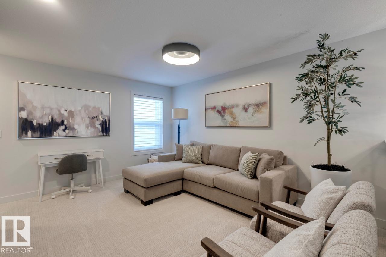 3280 Chernowski WY SW, Edmonton