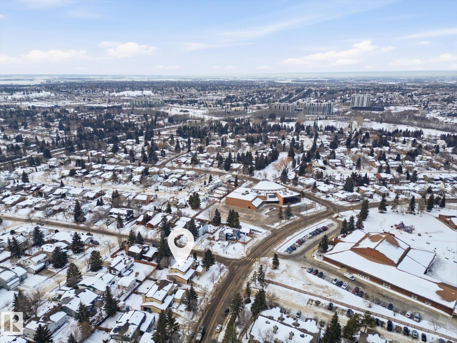 59 WOODLANDS RD, St. Albert