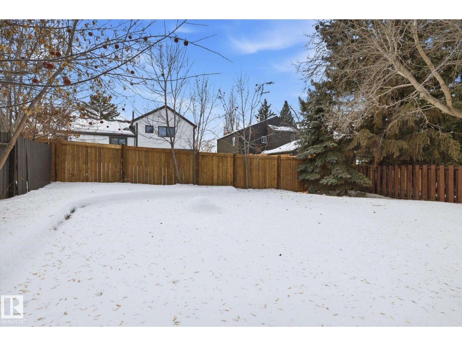 59 WOODLANDS RD, St. Albert