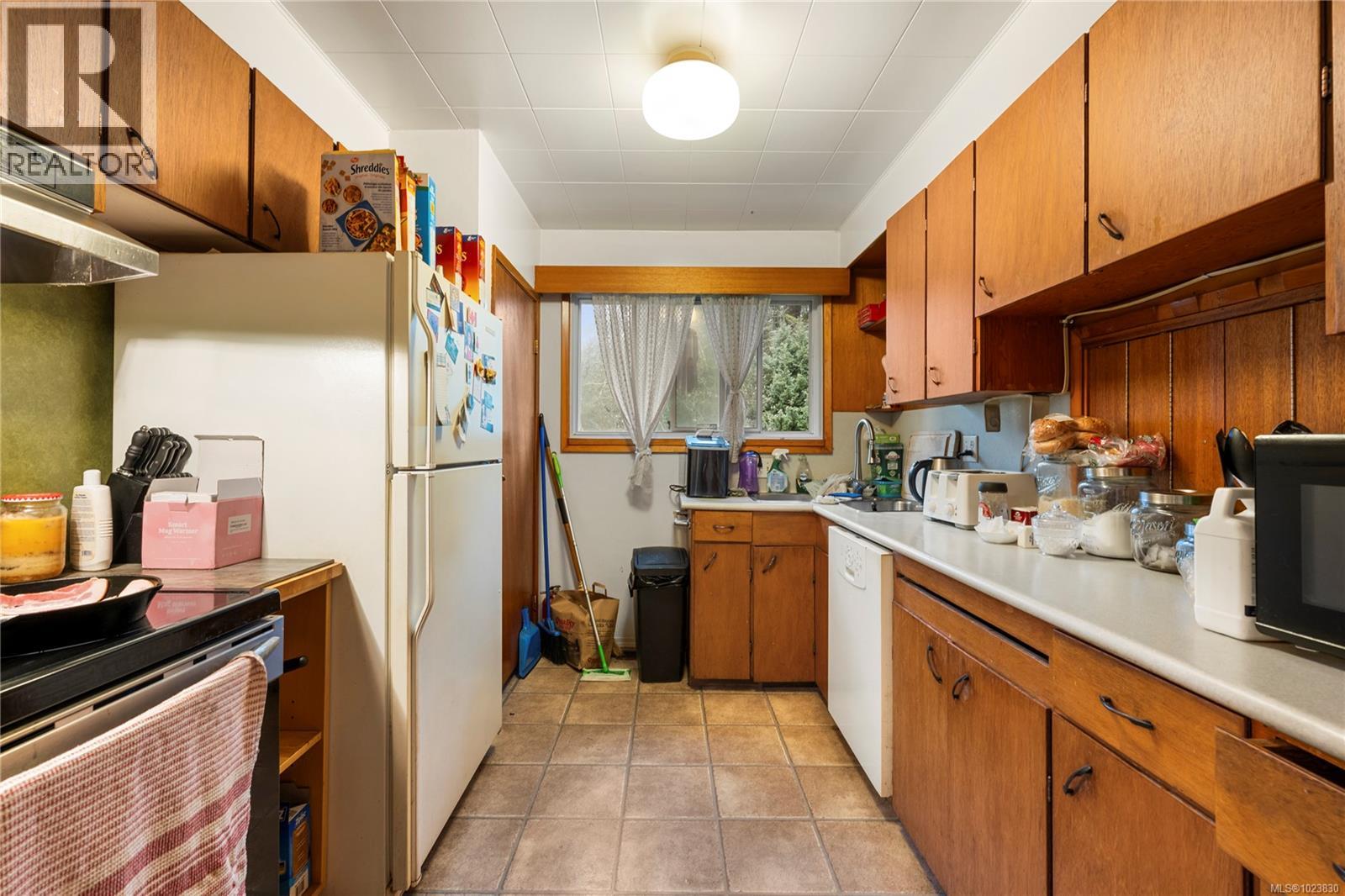 1623 Extension Rd - 22