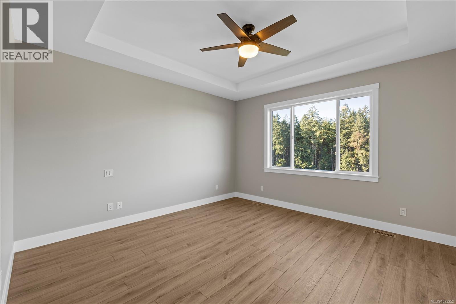 1348 LANGARA DR - 21