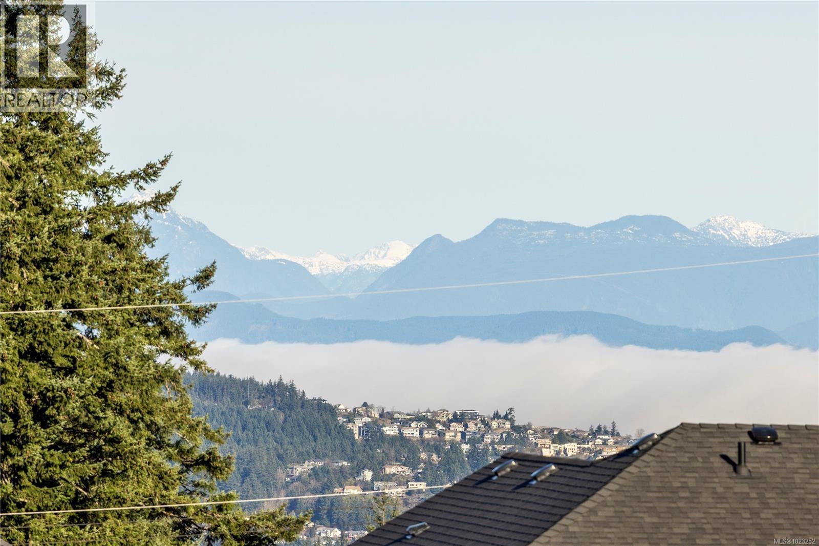 1348 LANGARA DR - 51