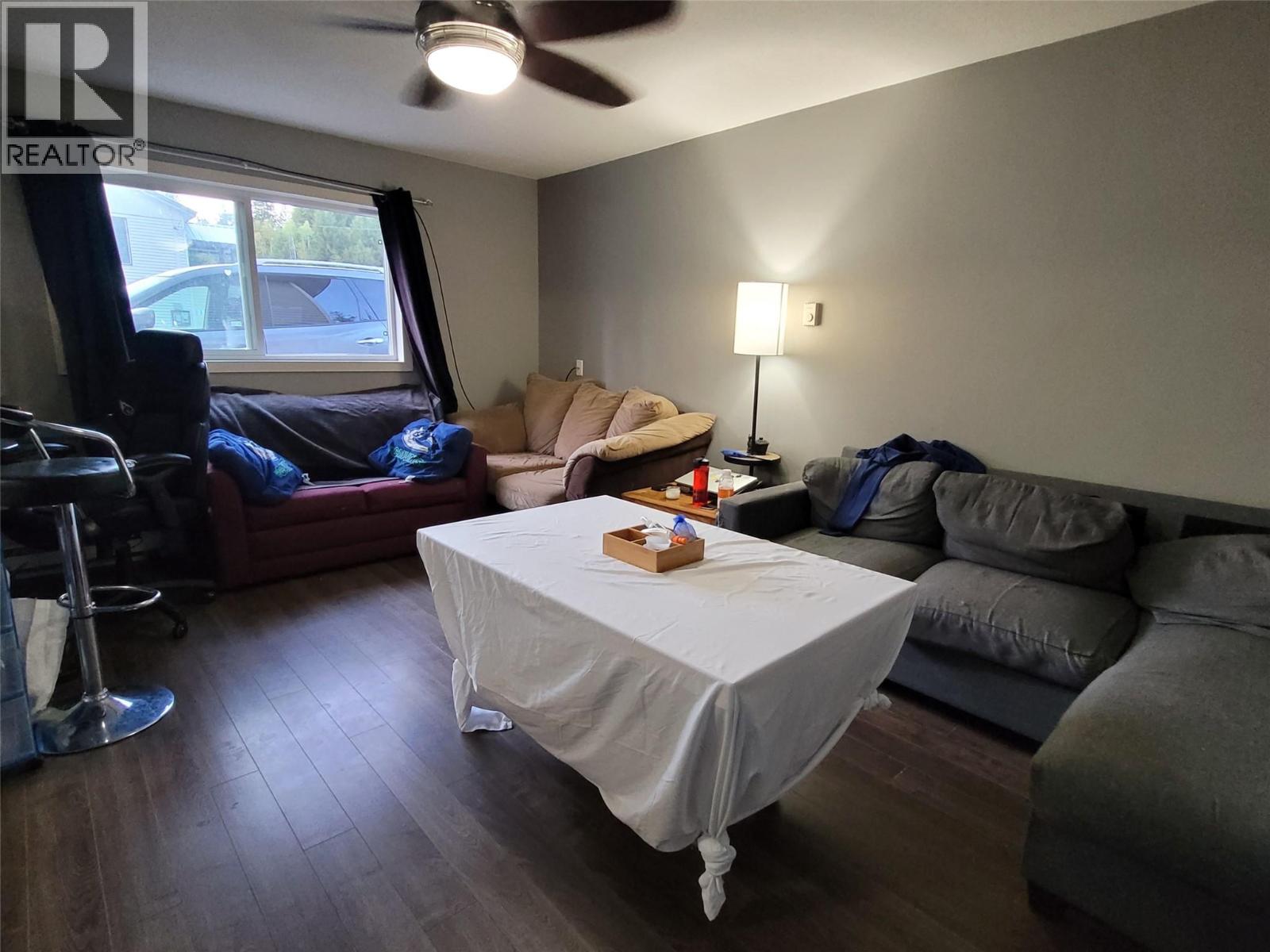 15 LODGE Drive, Clearwater