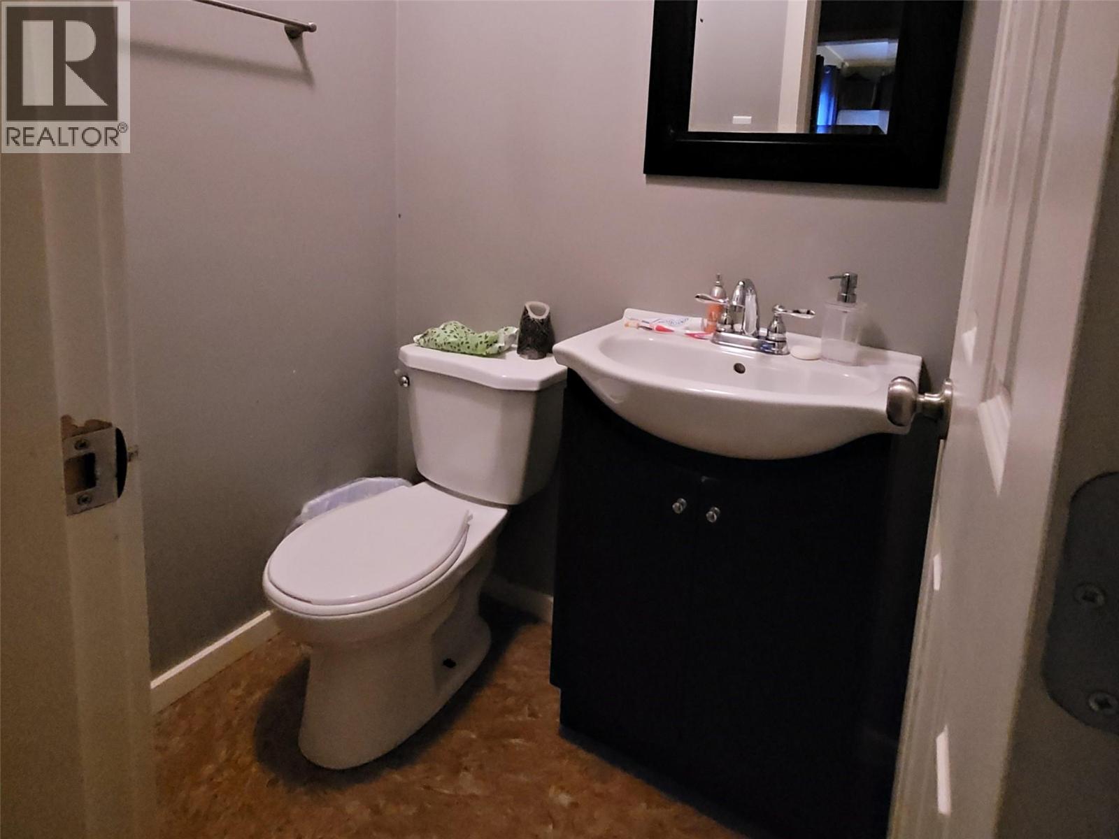 15 LODGE Drive, Clearwater