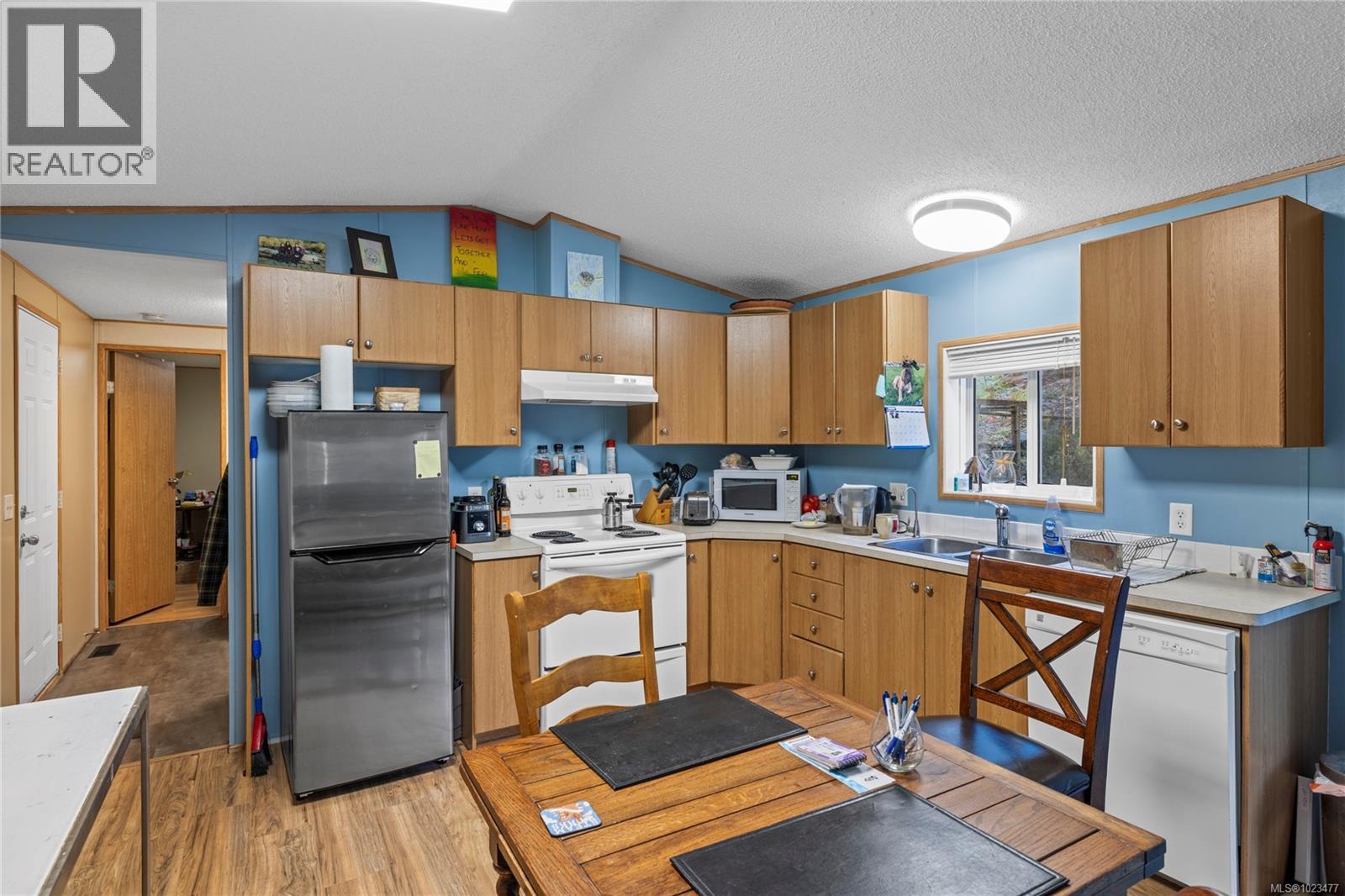 2763 Parker Rd, Nanoose Bay