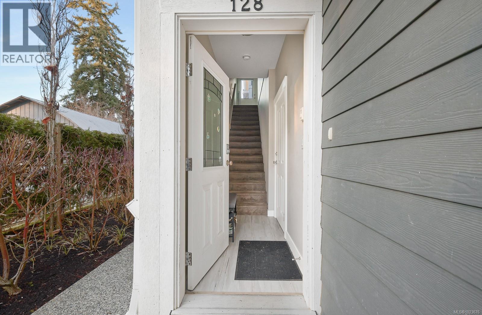 128 6057 Doumont Rd, Nanaimo