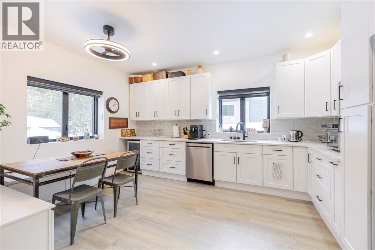 4600 Alpine Way - 55