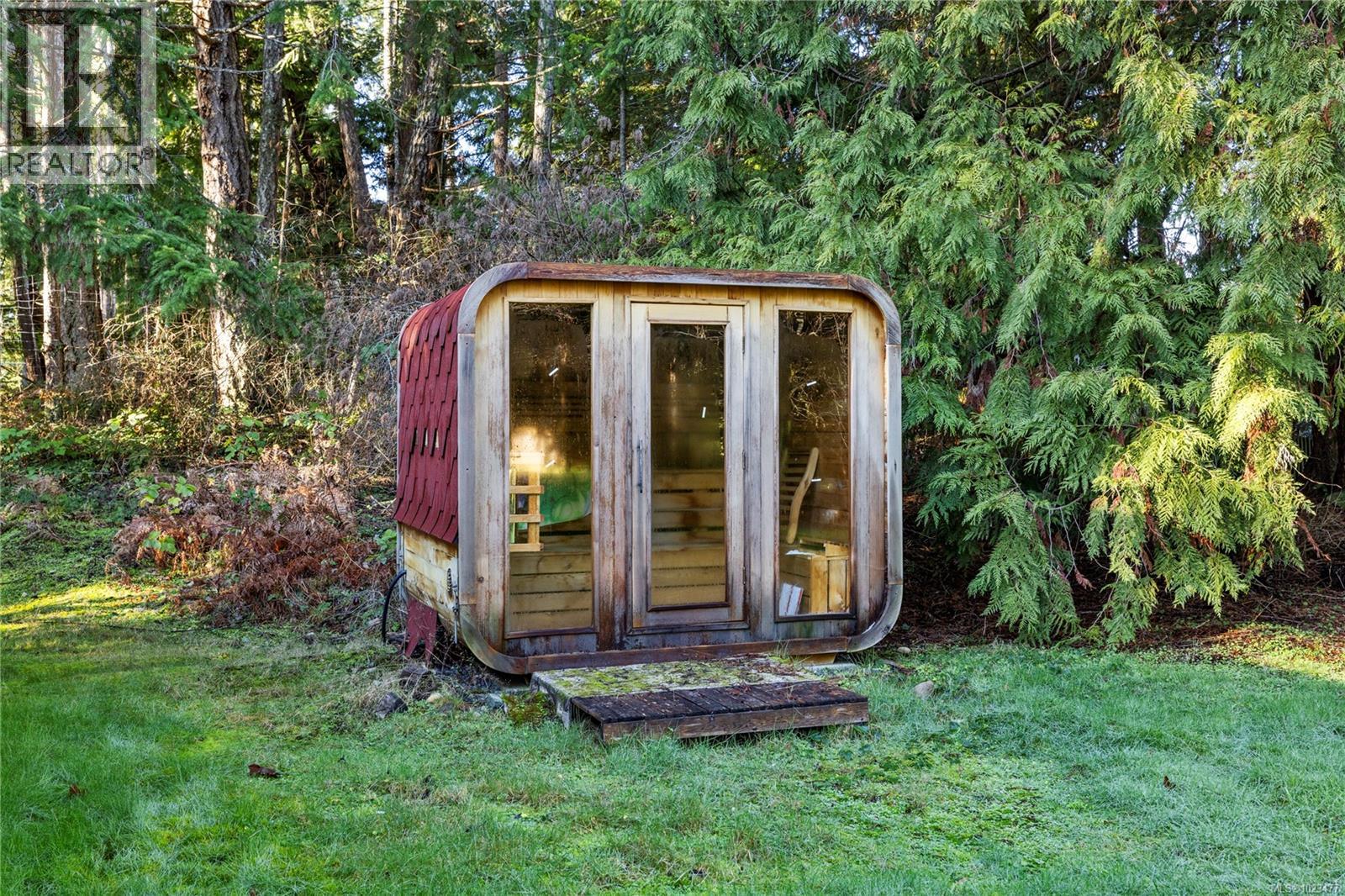 2763 Parker Rd, Nanoose Bay