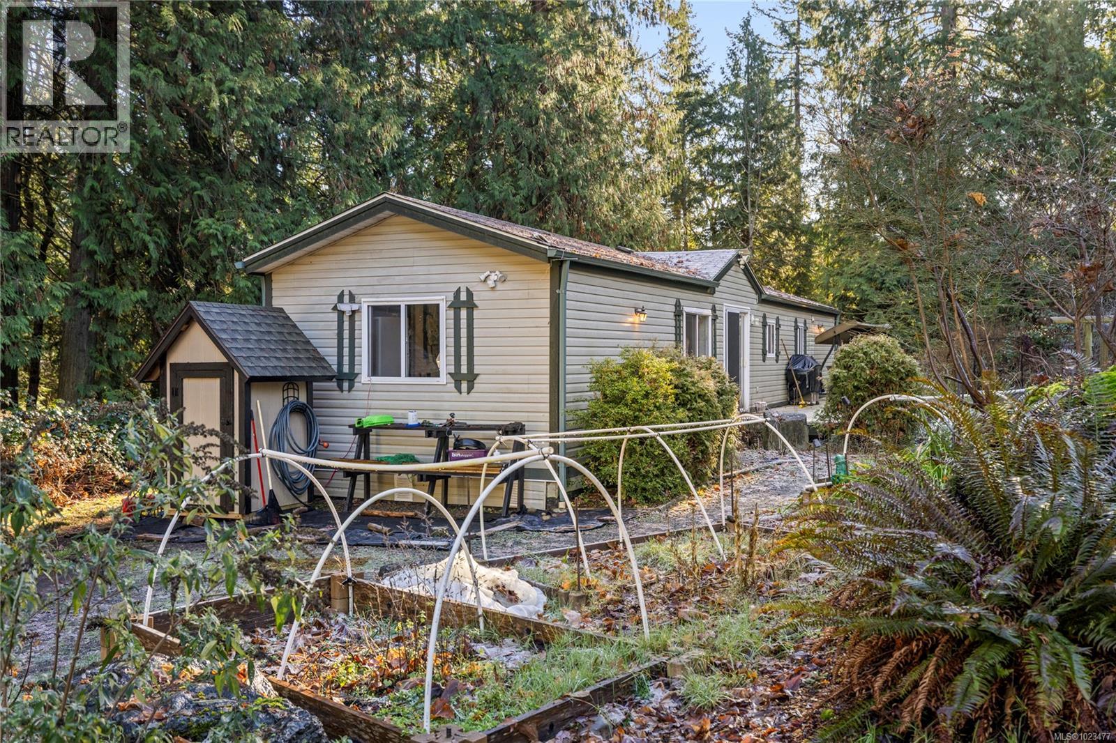 2763 Parker Rd, Nanoose Bay