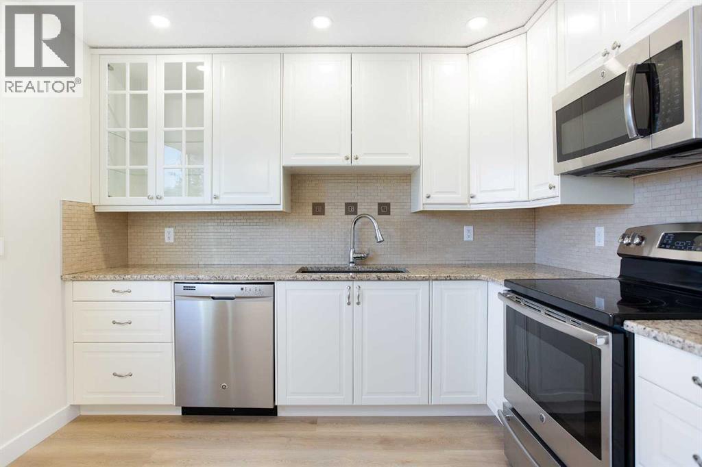 Single Family House for Sale in  Deer Run Drive SE Deer Run Calgary 