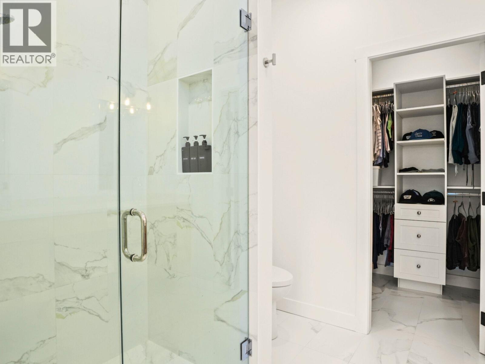 510 JORDAN WAY, Gibsons