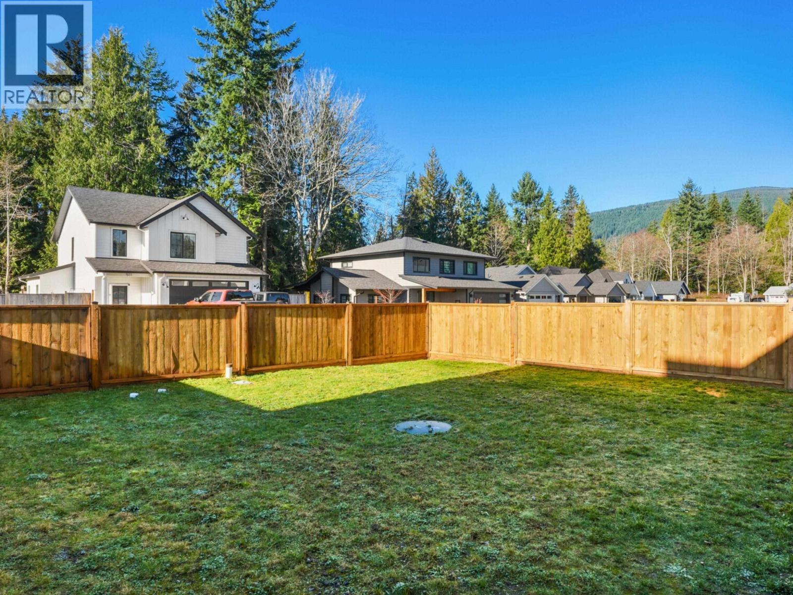 510 JORDAN WAY, Gibsons