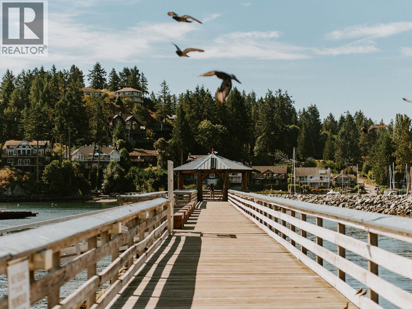 510 JORDAN WAY, Gibsons