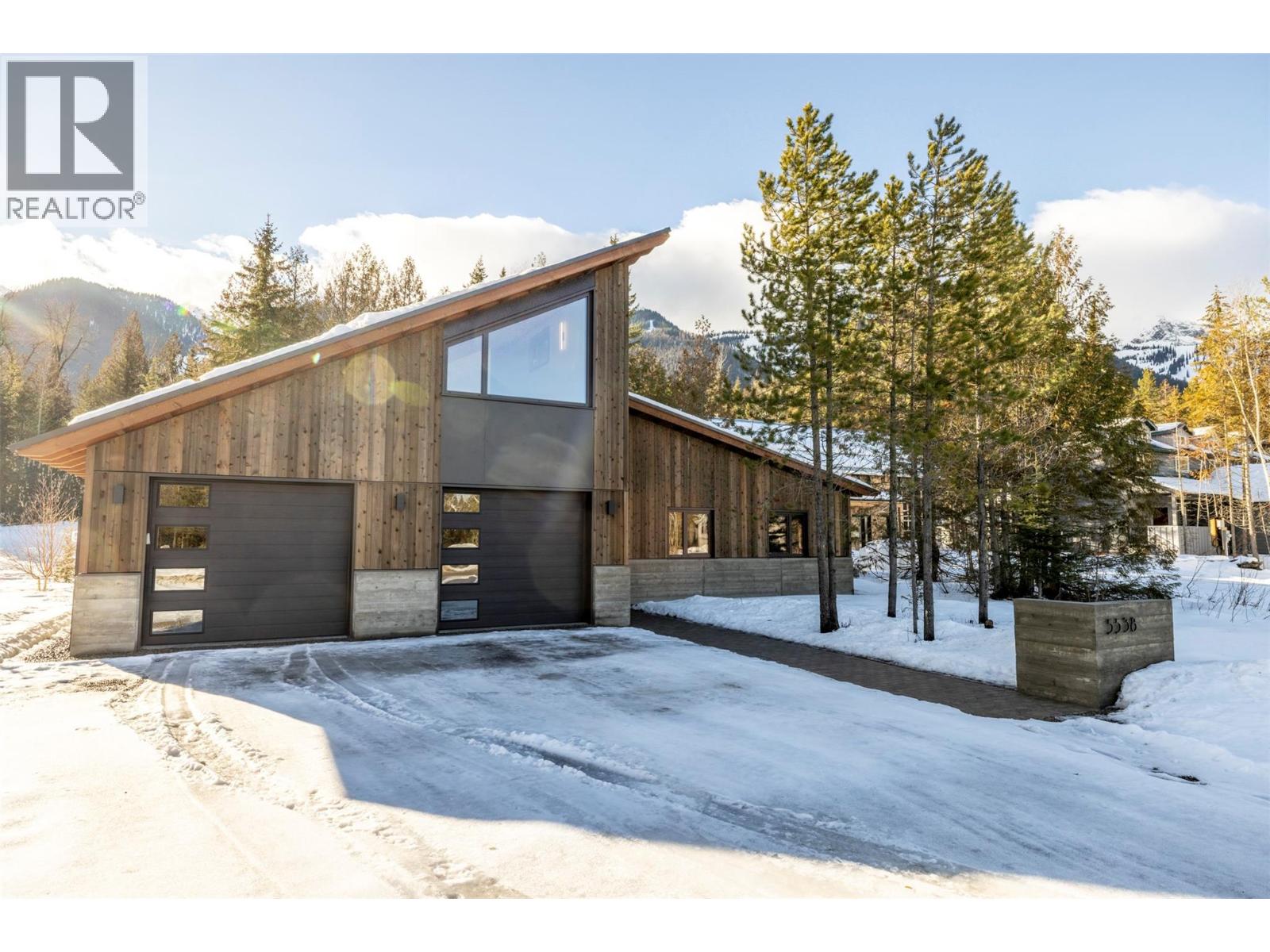 5538 Currie Bowl Way - Photo 2 of 95, Fernie, British Columbia