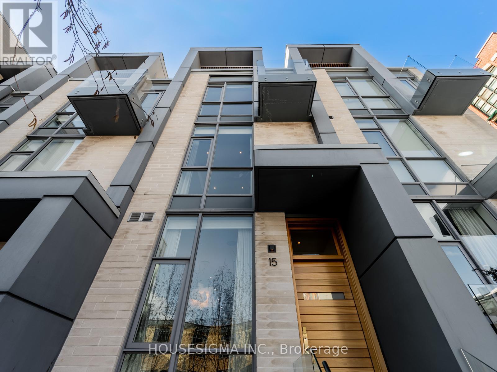 850 Richmond Street West 15