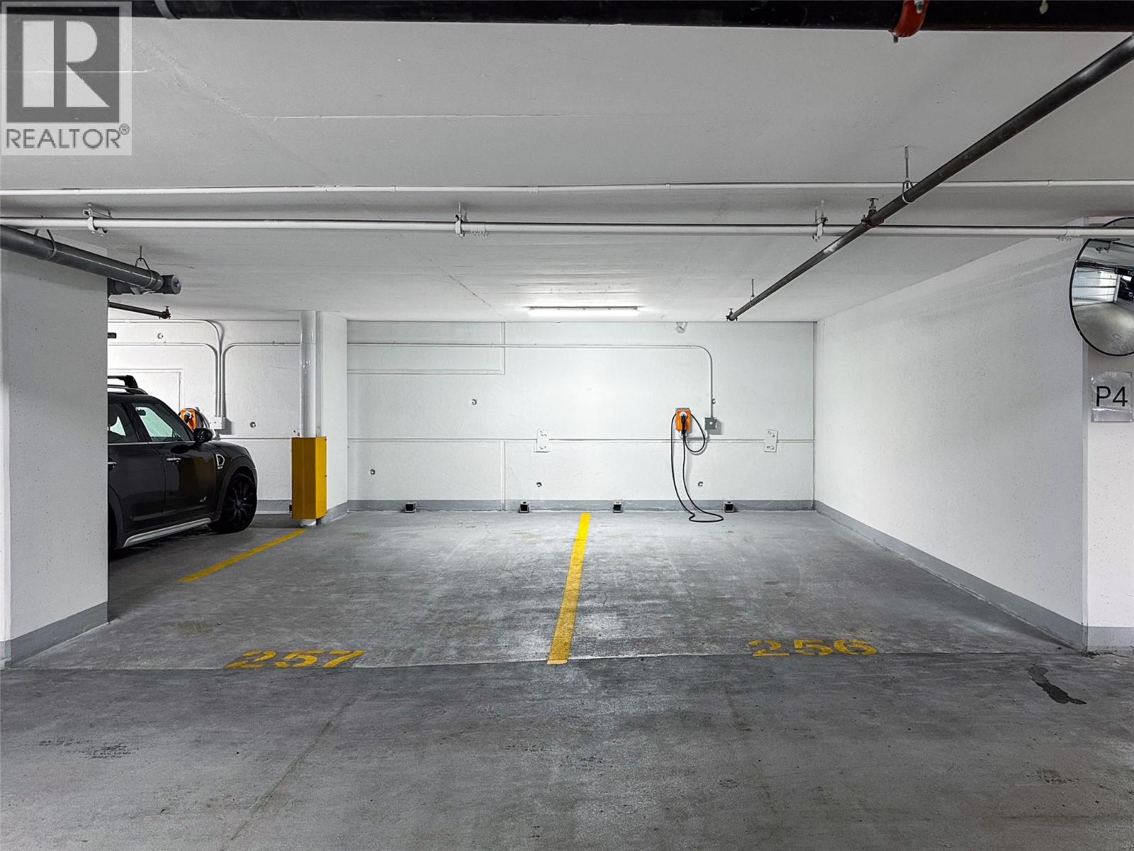 3307 1488 Bertram Street, Kelowna