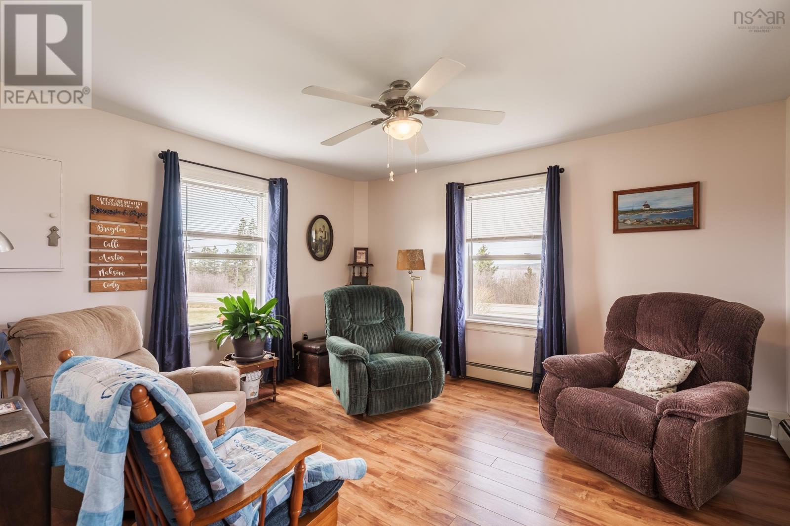 Property 18 of 28 of 9030 Highway 101