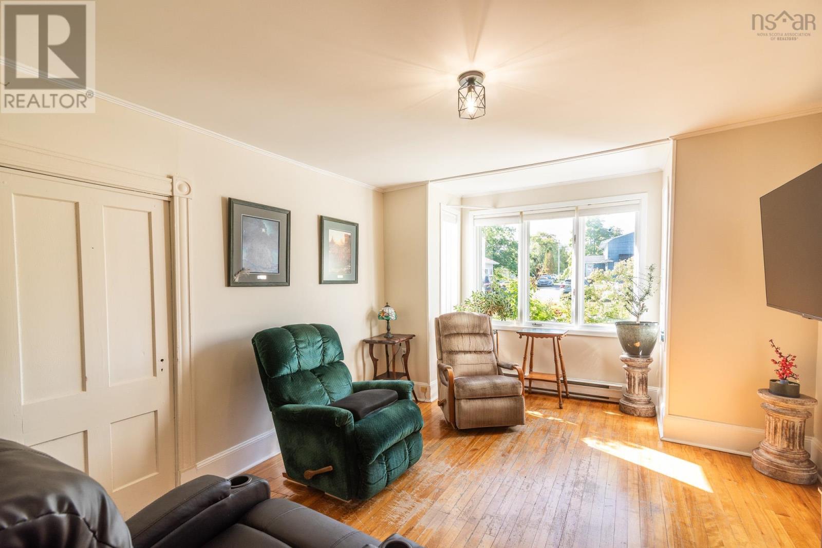 Property 29 of 47 of 28 Maple Avenue