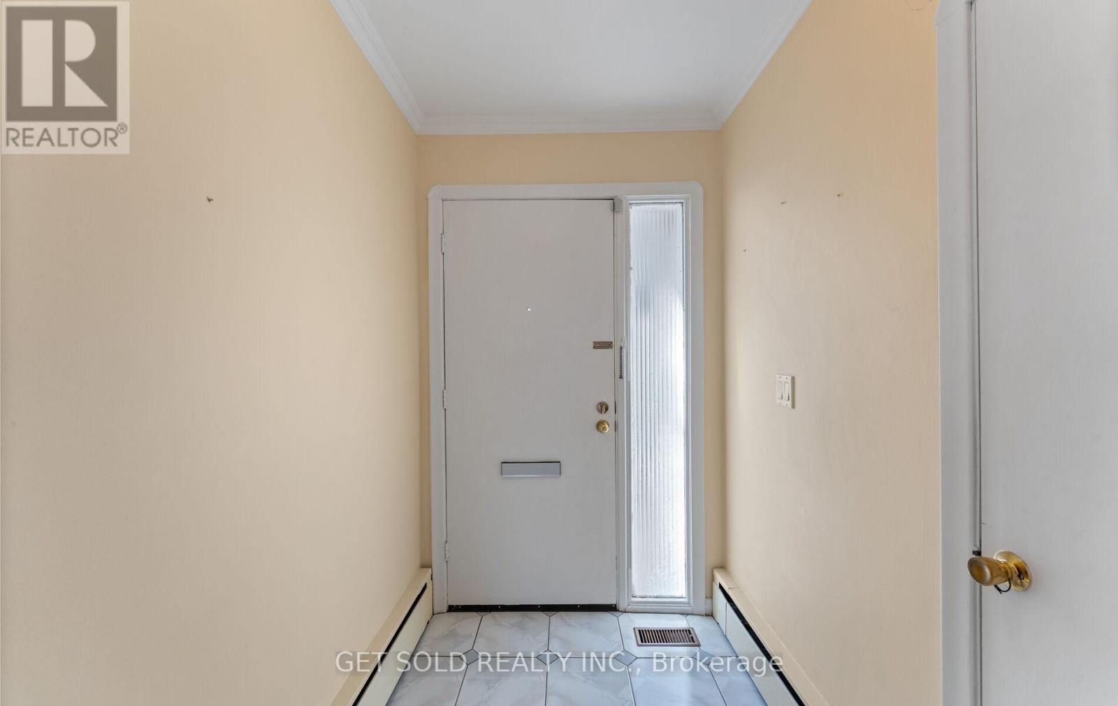 18 HINTON ROAD - Photo 4 of 46, Toronto (Rexdale-Kipling), Ontario