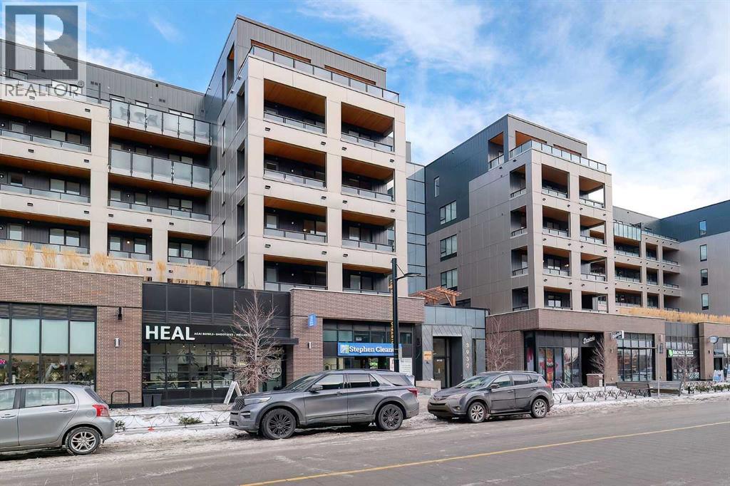 Single Family House for Sale in   University Avenue NW University District Calgary 