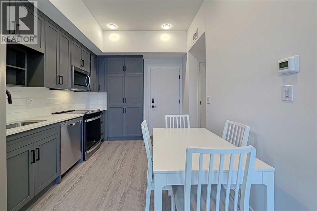 Single Family House for Sale in   University Avenue NW University District Calgary 