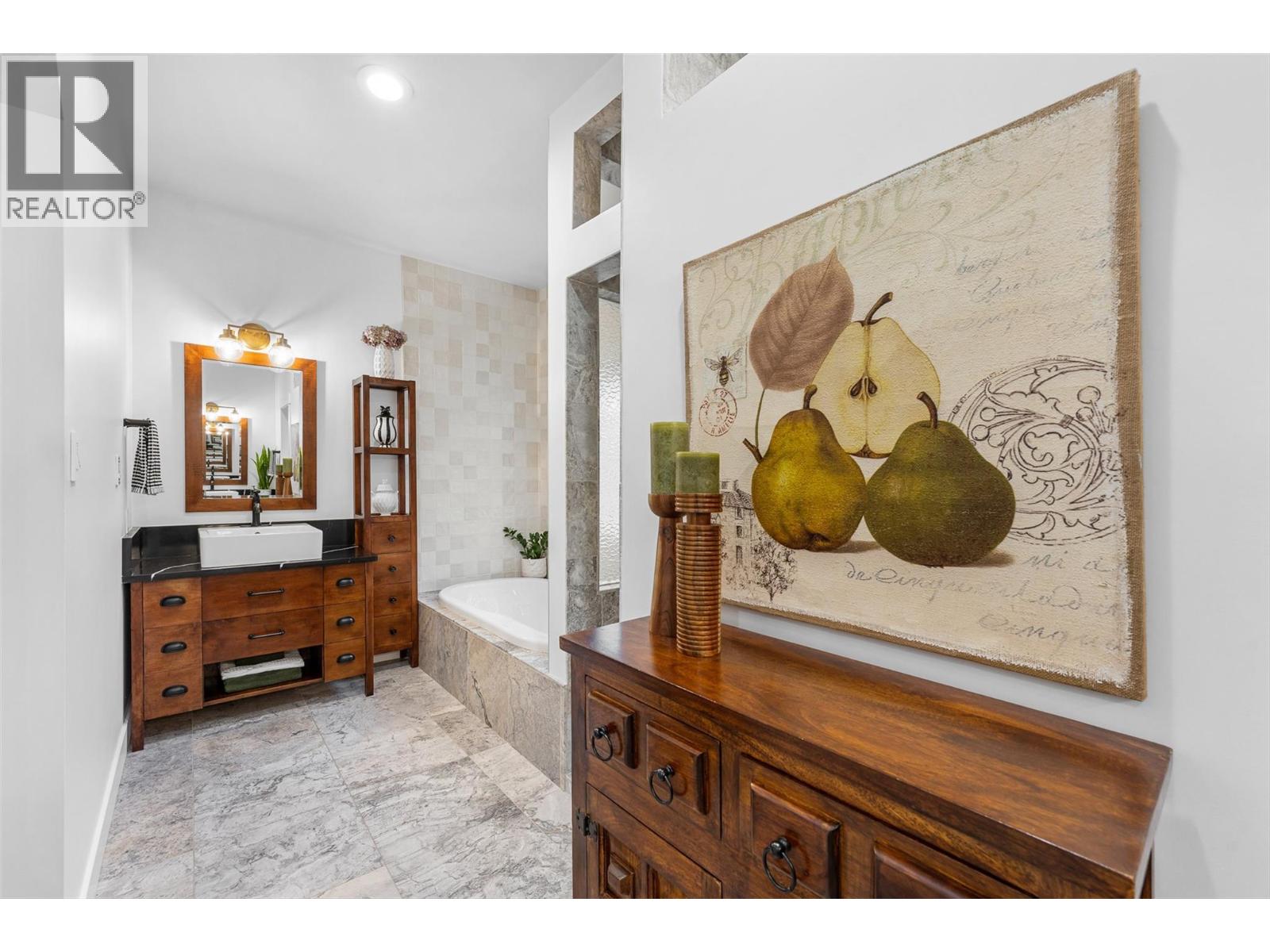  2075 Lillooet Court, Kelowna