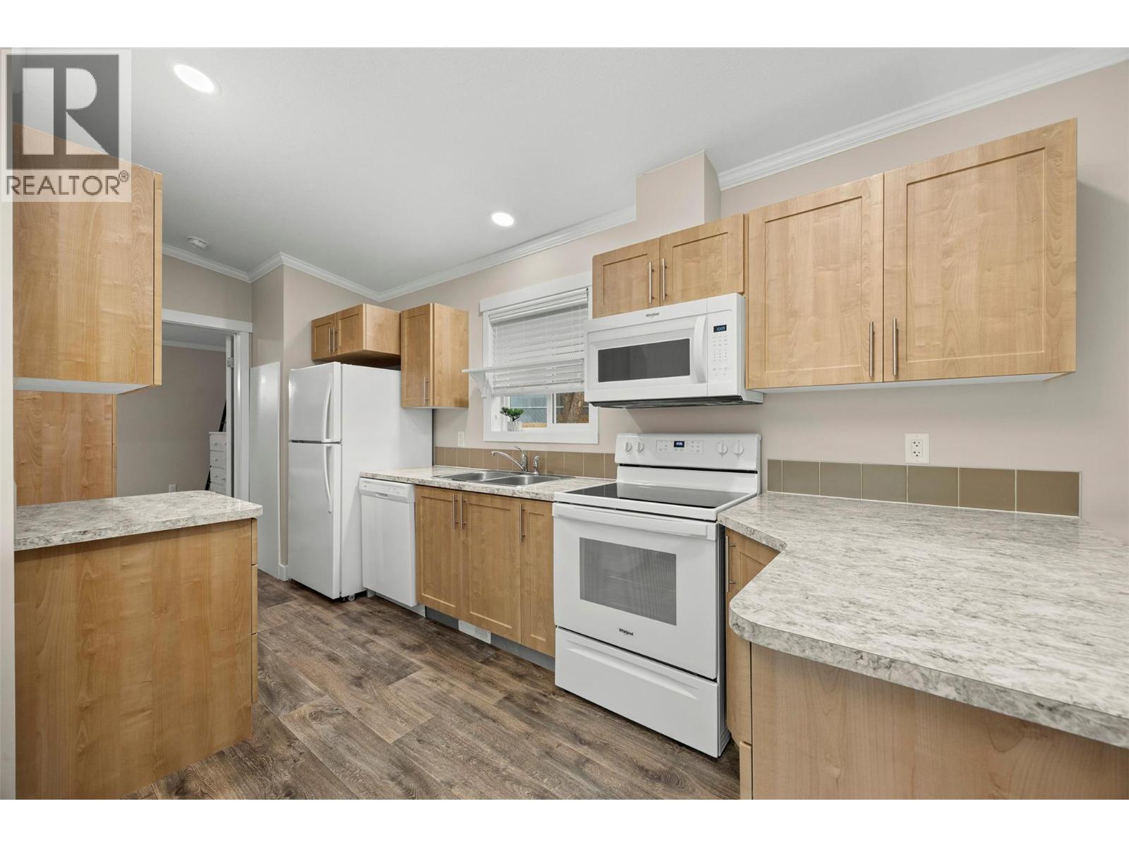 33 1860 Boucherie Road, West Kelowna